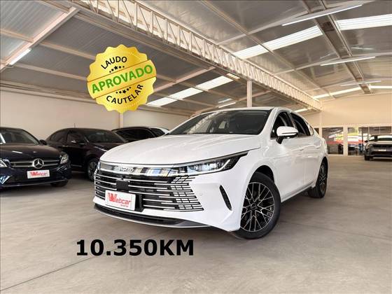 BYD KING 1.5 DM-I PHEV GS AUTOMÁTICO BYD KING 1.5 DM-I PHEV GS AUTOMÁTICO